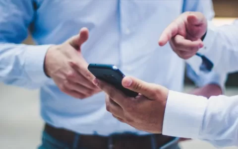 whatsapp超级群发号每天群发200-500条陌生消息真实案例
