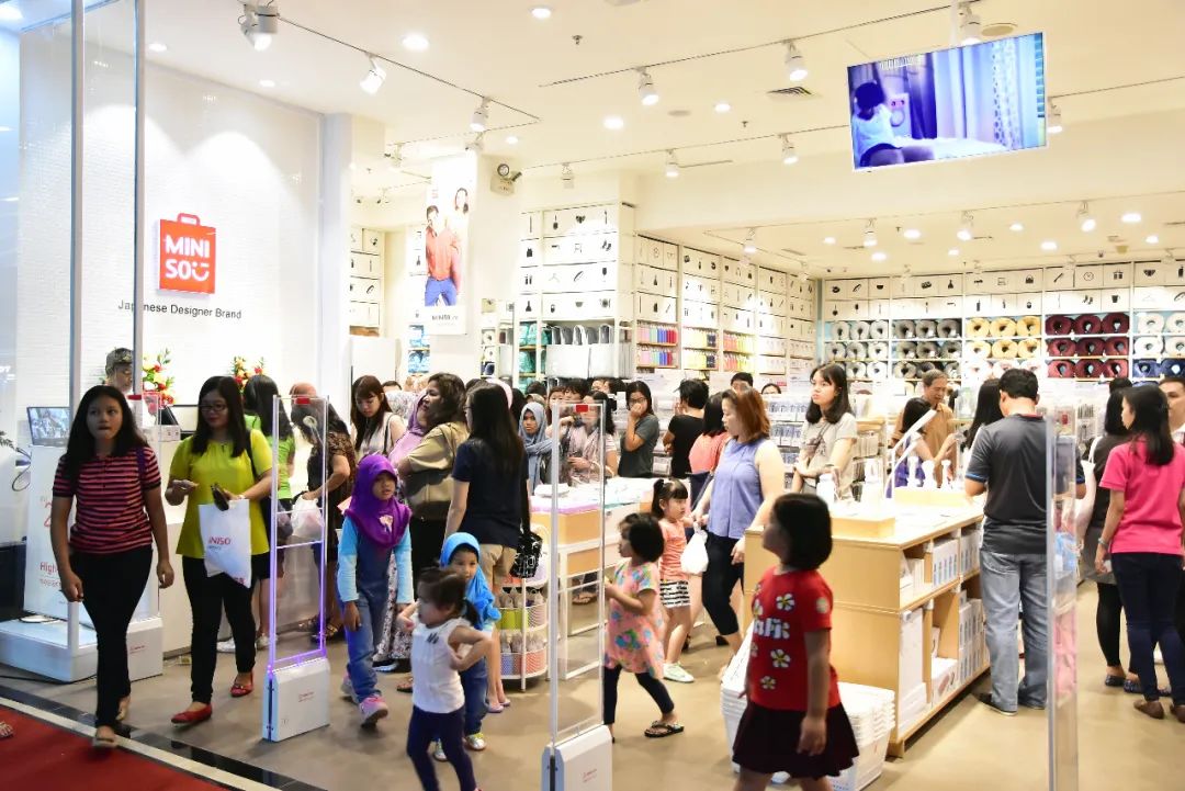 这家中国“杂货店”，凭什么在海外80国开1700家门店？