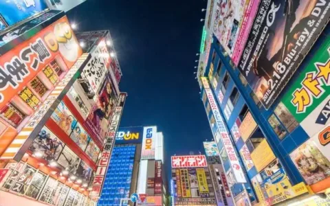 免费榜TOP5独占2款，这家日本厂商玩出小游戏新流派