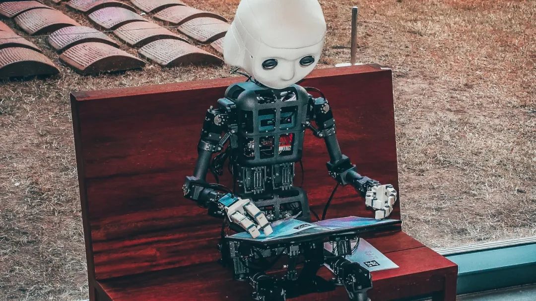 AI生成视频：有点惊艳，有点离谱