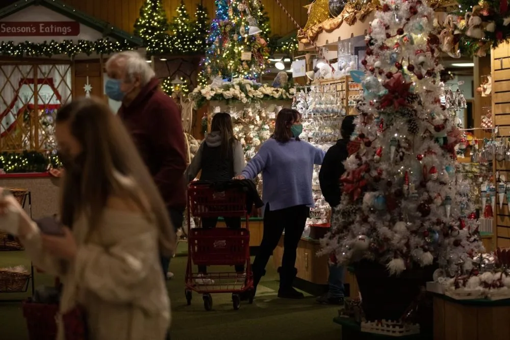 美国今年假日季在线消费同比增49％ 占零售总额近1/5