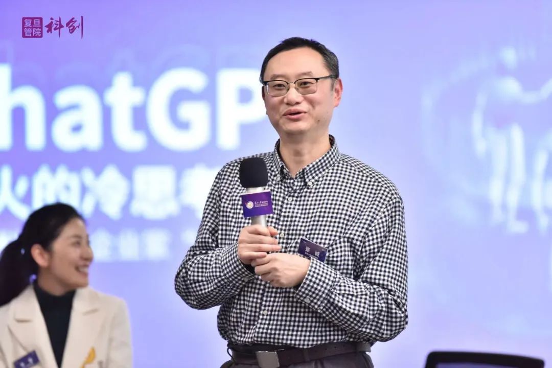 众声喧哗时，我们听到了不一样的ChatGPT