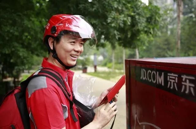 京东出海九年，刘强东回归带来希望