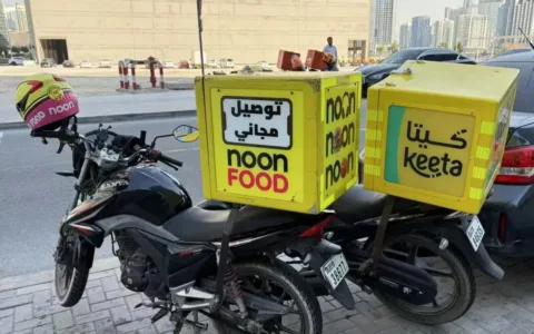 在迪拜送外卖：没有“电驴”、运力不稳，配送费约3.9元到5.8元
