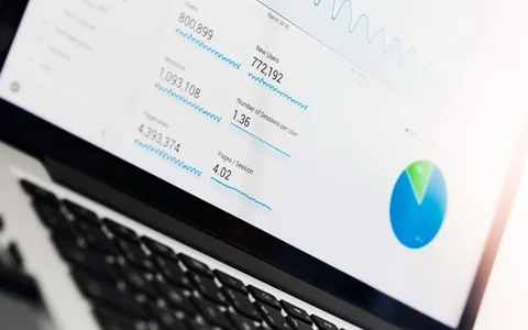 AI搜索优化指标体系：评估SEO与GEO效果