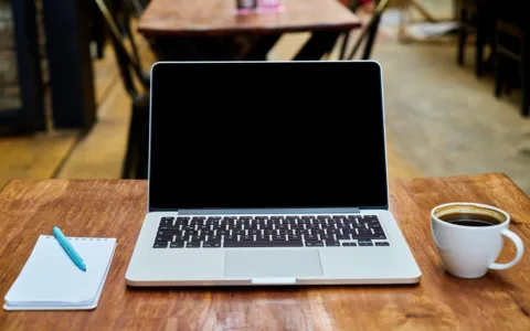 我的APP出海血泪史：从零到一搞定海外客户的7个笨办法